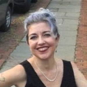 Meet your Posher, Claudia